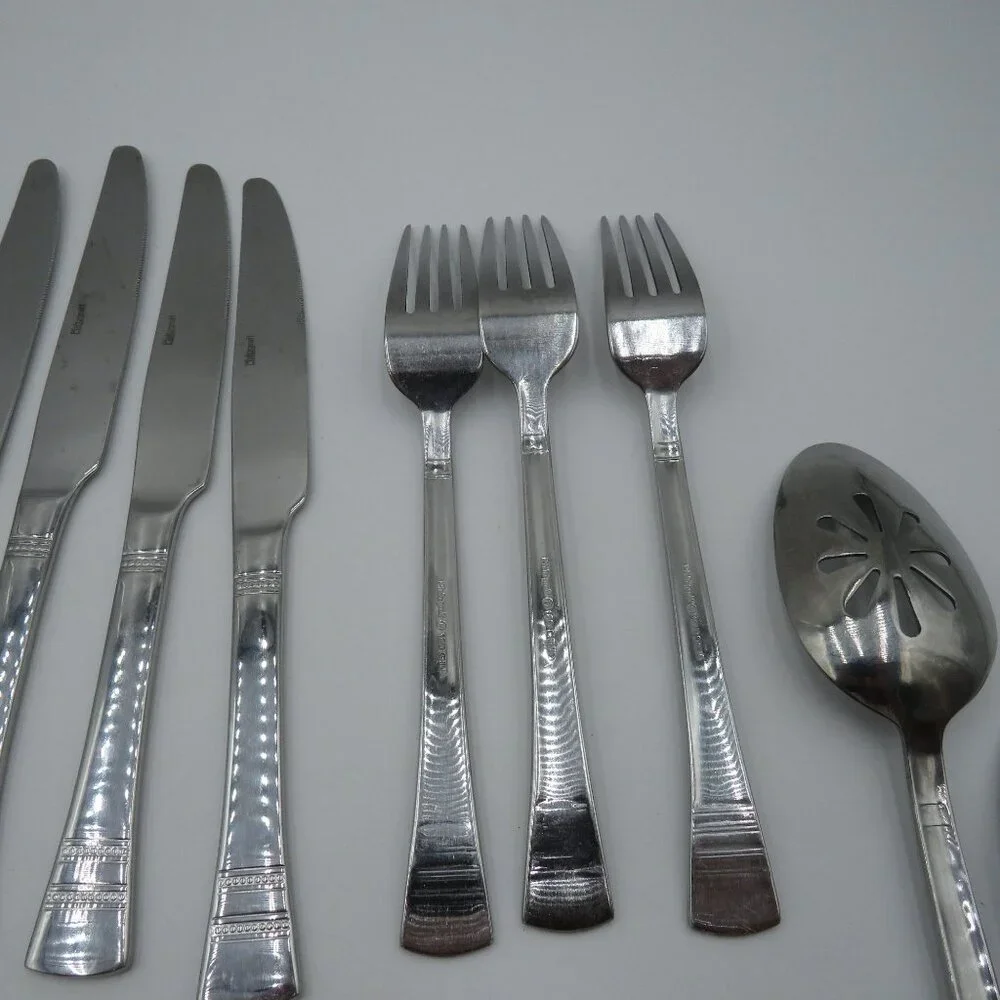 Pfaltzgraff Flatware Mix Lot 28 Pieces Sapphire Pattern Stainless Steel‎